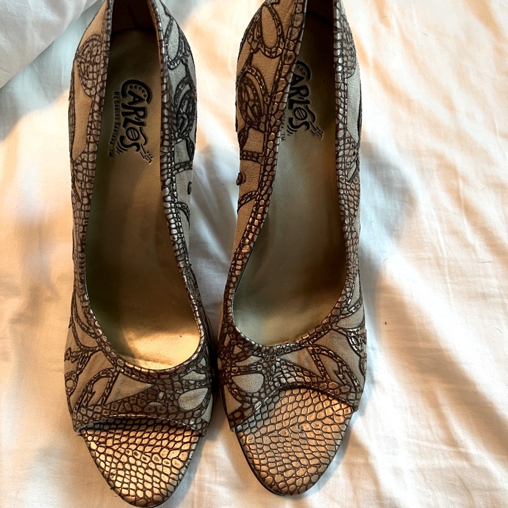 Peep toe heels